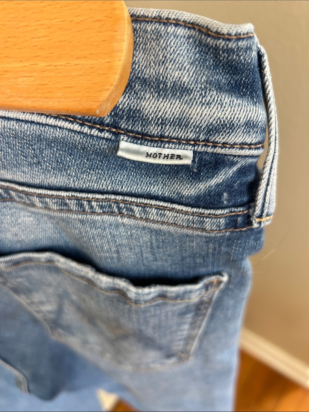 MOTHER The Rascal Ankle Fray Jeans - Picture 6 of 8